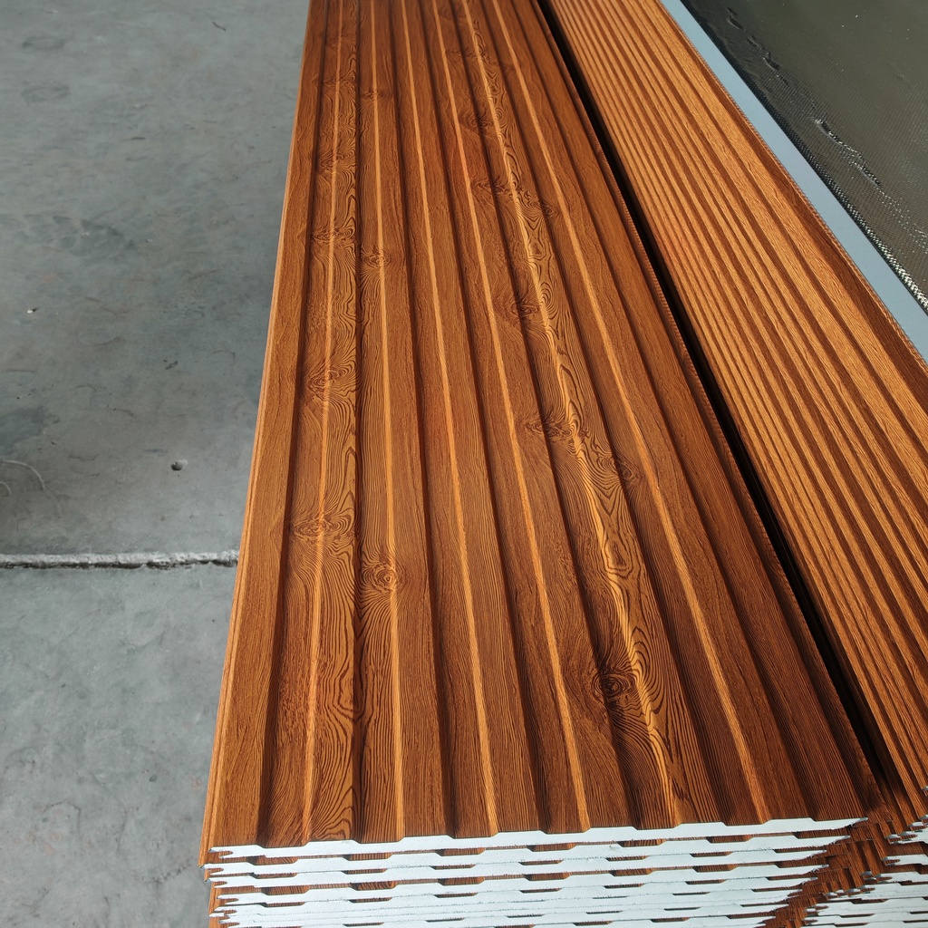 [M01] Metal Siding 290 x 38.3 x 1.6cm Cod.M01