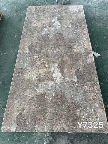 Placa Pvc 1,22 x 2,44 (Y7325)